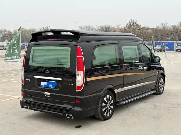 Mercedes-Benz Vito 2013