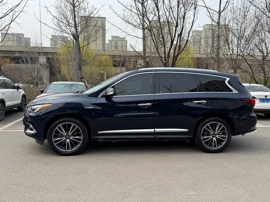 Infiniti QX60 2018 — фото 4