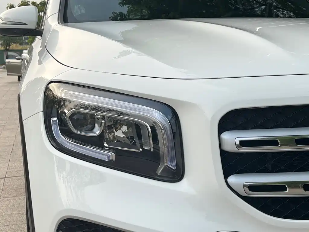 Mercedes-Benz GLB 2023 — фото 16