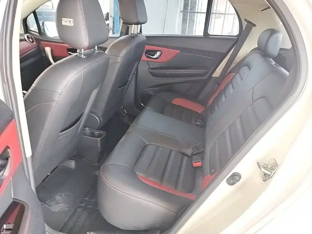 Haval H1 2015 — фото 17
