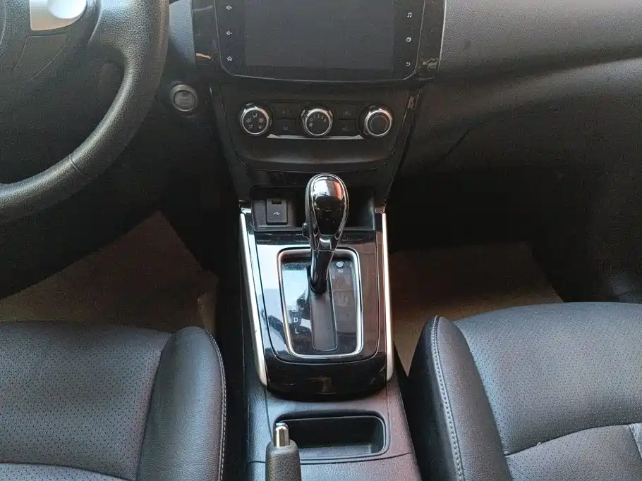 Nissan Sylphy 2019 — фото 16