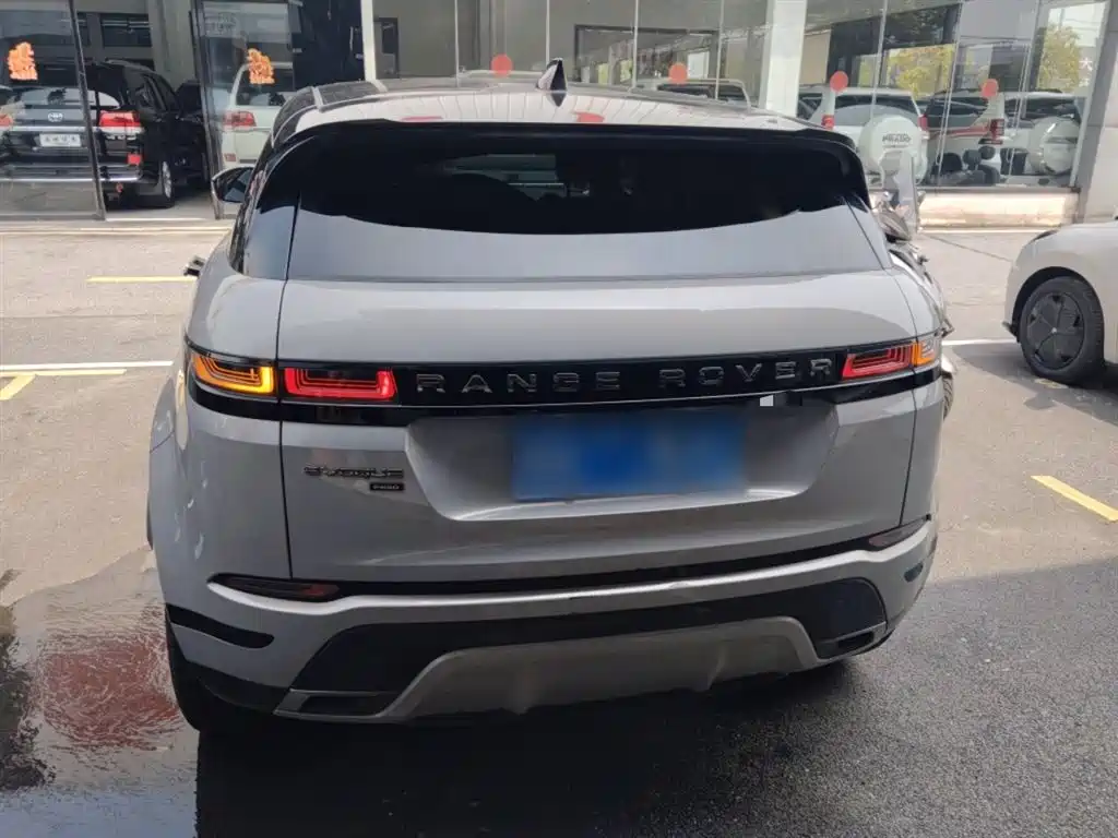 Land Rover Evoque 2022 — фото 6