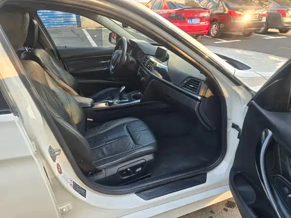 BMW 3 Series 2013