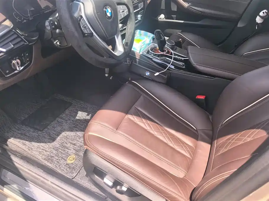 BMW 5 Series New Energy 2020 — фото 9
