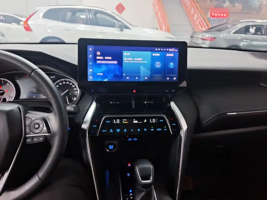 Toyota Harrier 2022 — фото 10
