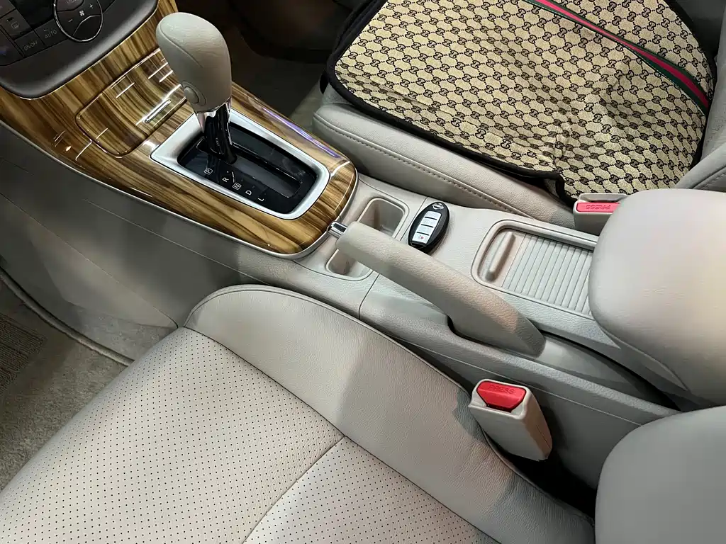 Nissan Sylphy 2015 — фото 12