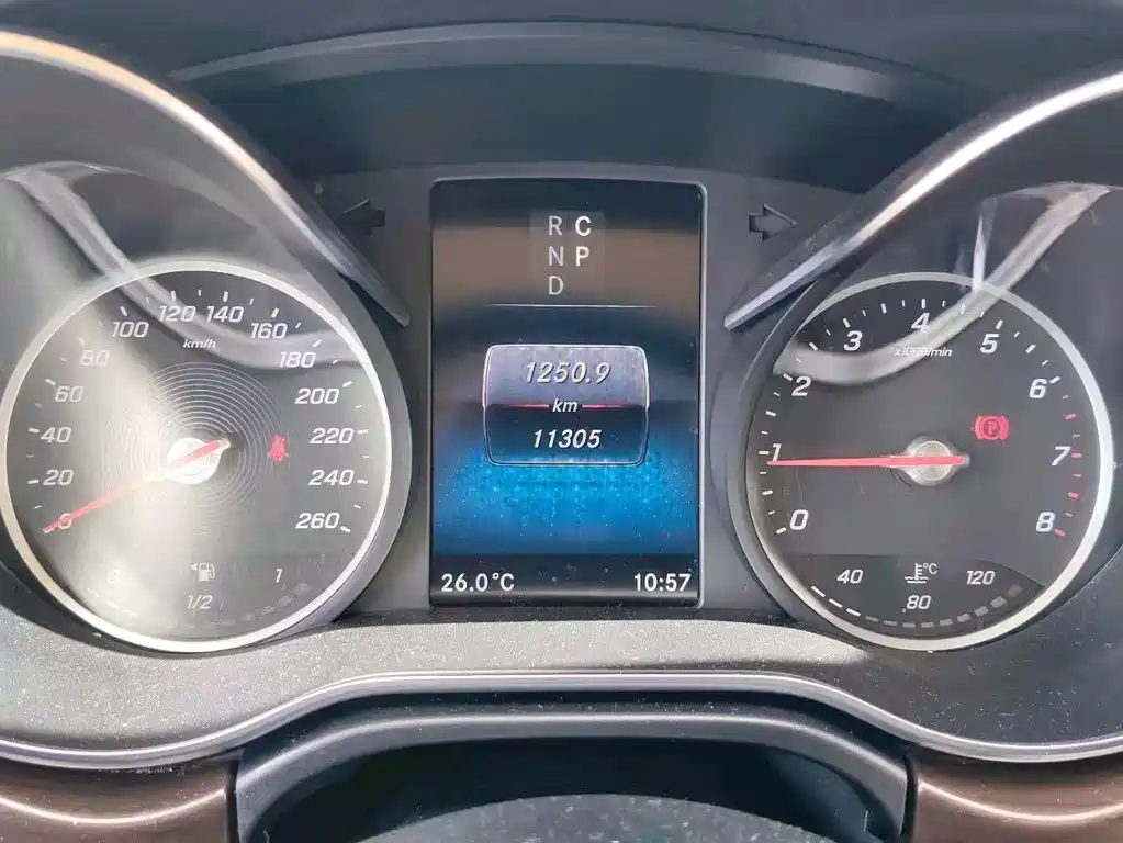 Mercedes-Benz V-Class 2024