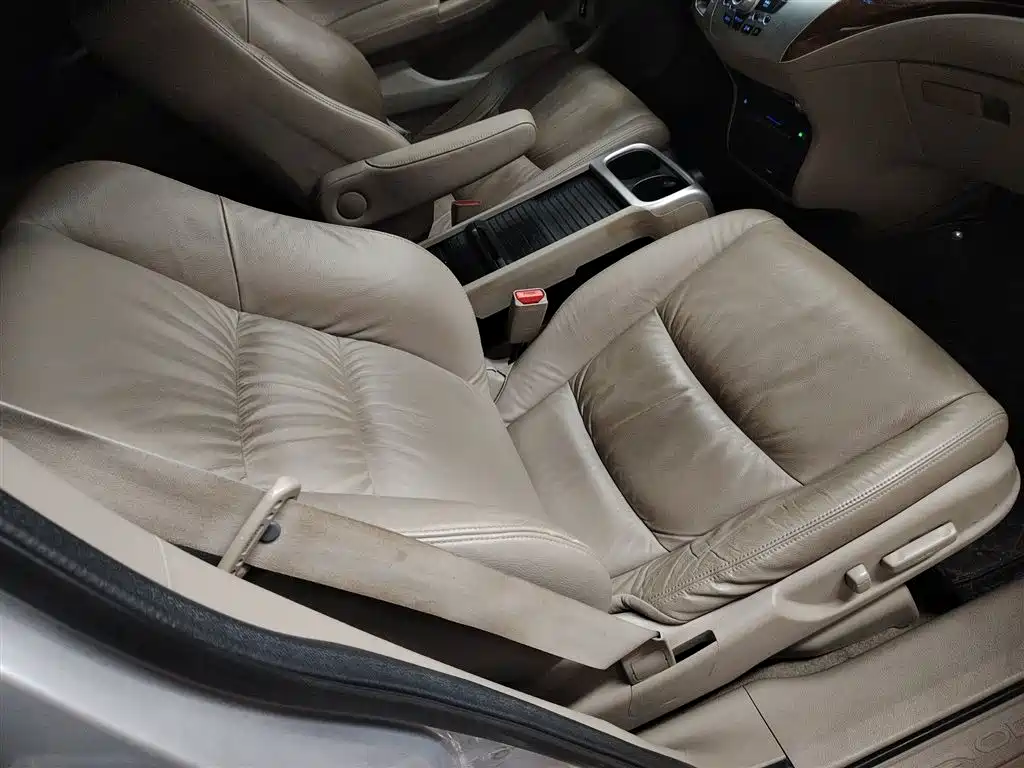 Honda Odyssey 2015 — фото 20