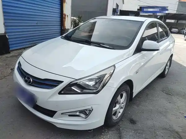 Hyundai Accent 2016