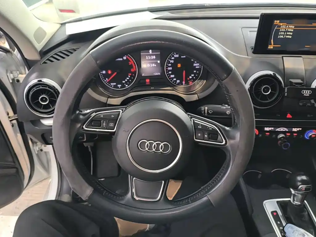 Audi A3 2017 — фото 11