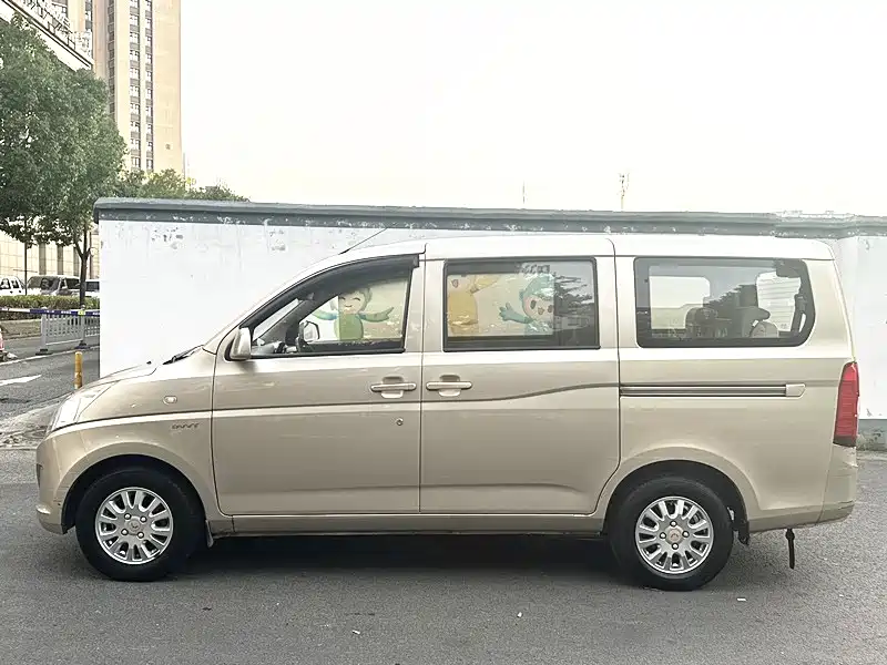 Wuling Rongguang V 2017 — фото 3