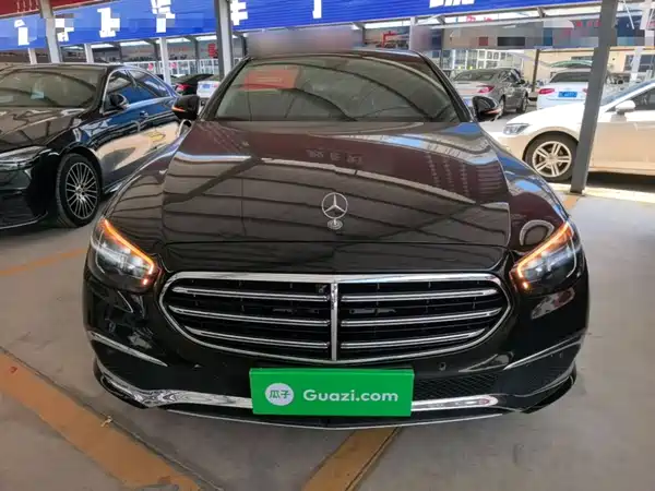 Mercedes-Benz E-Class 2022