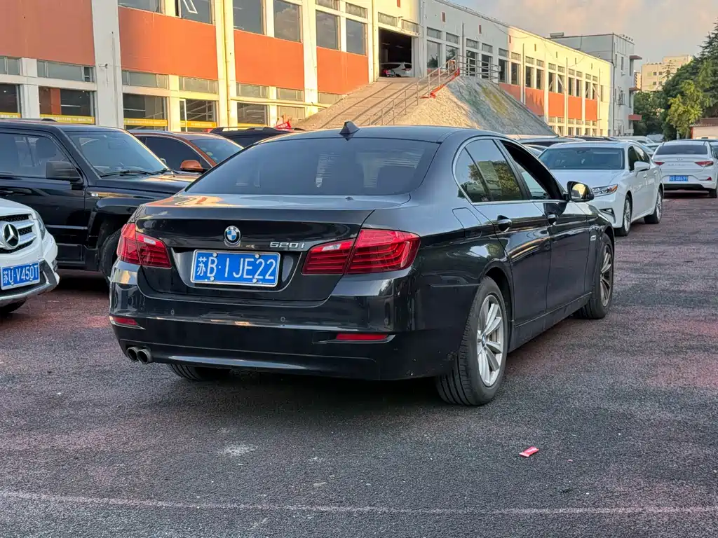 BMW 5 Series 2017 — фото 4