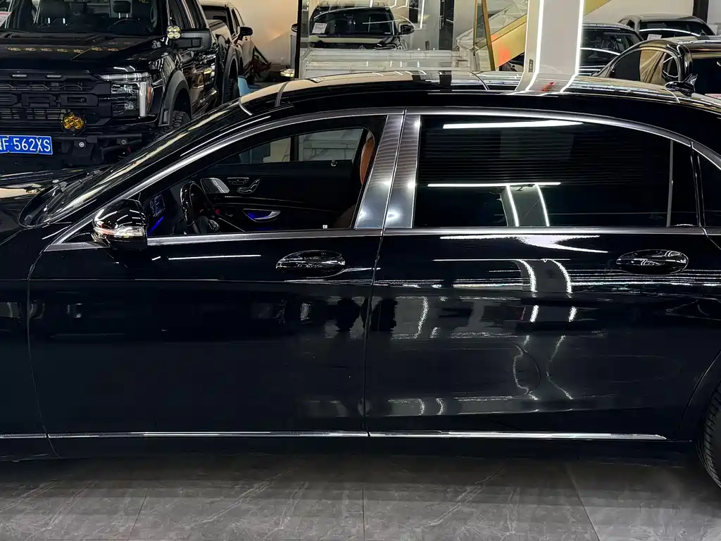 Mercedes-Benz Maybach S-Class 2021 — фото 18