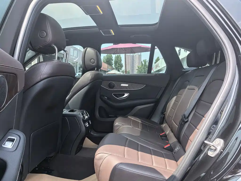 Mercedes-Benz GLC 2023 — фото 15