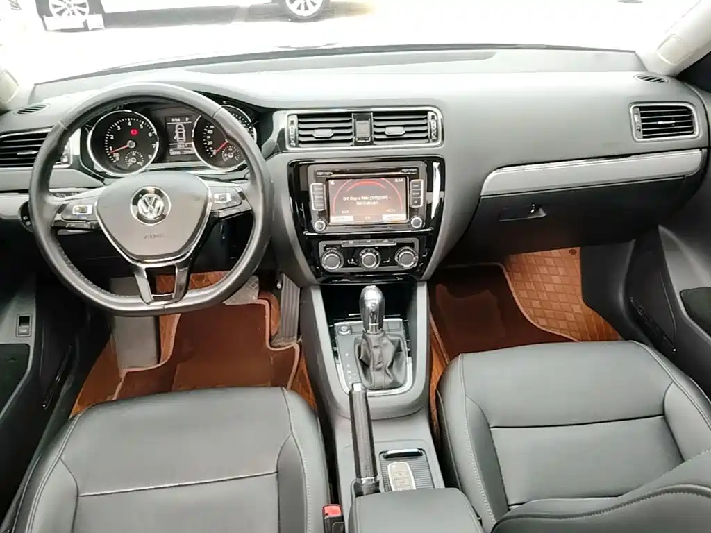 Volkswagen Sagitar 2018 — фото 10