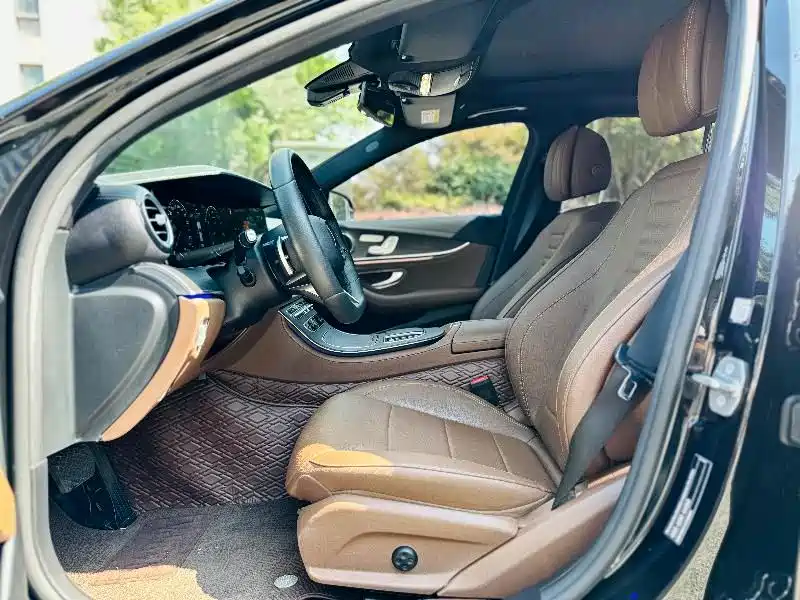 Mercedes-Benz E-Class 2019 — фото 6