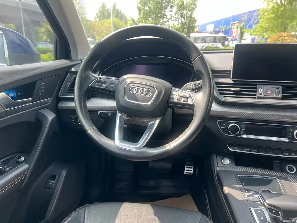 Audi Q5L 2019 — фото 6