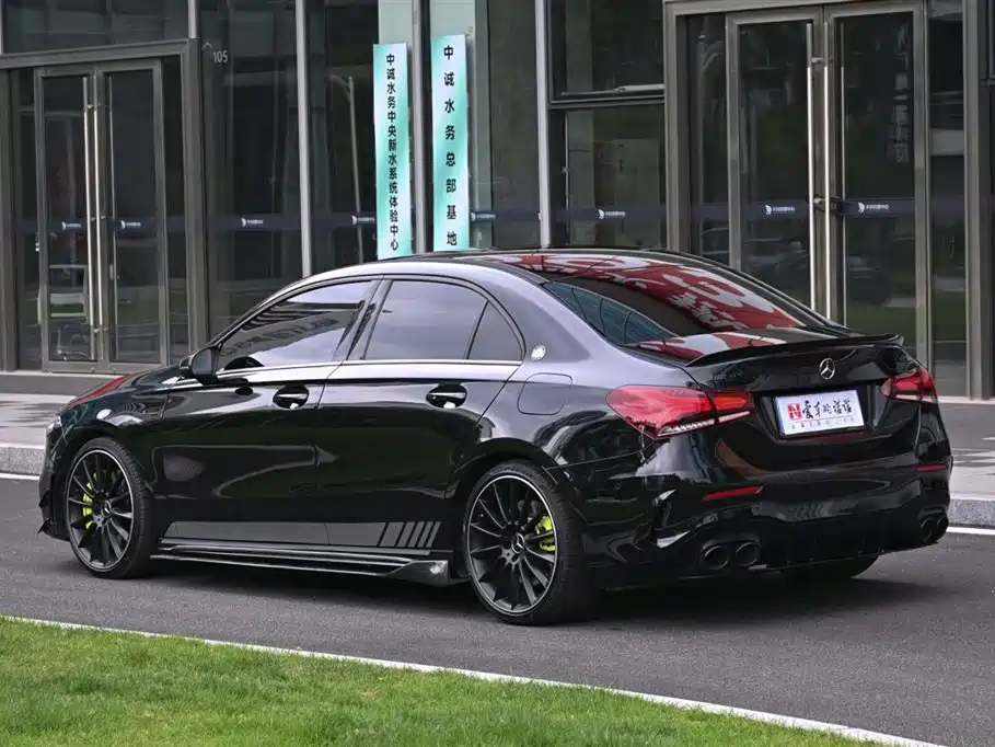 Mercedes-Benz A-Class AMG 2023 — фото 3