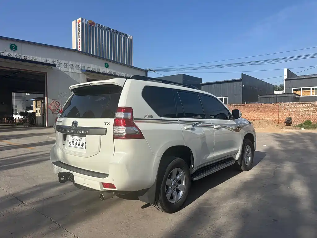 Toyota Prado 2016 — фото 5