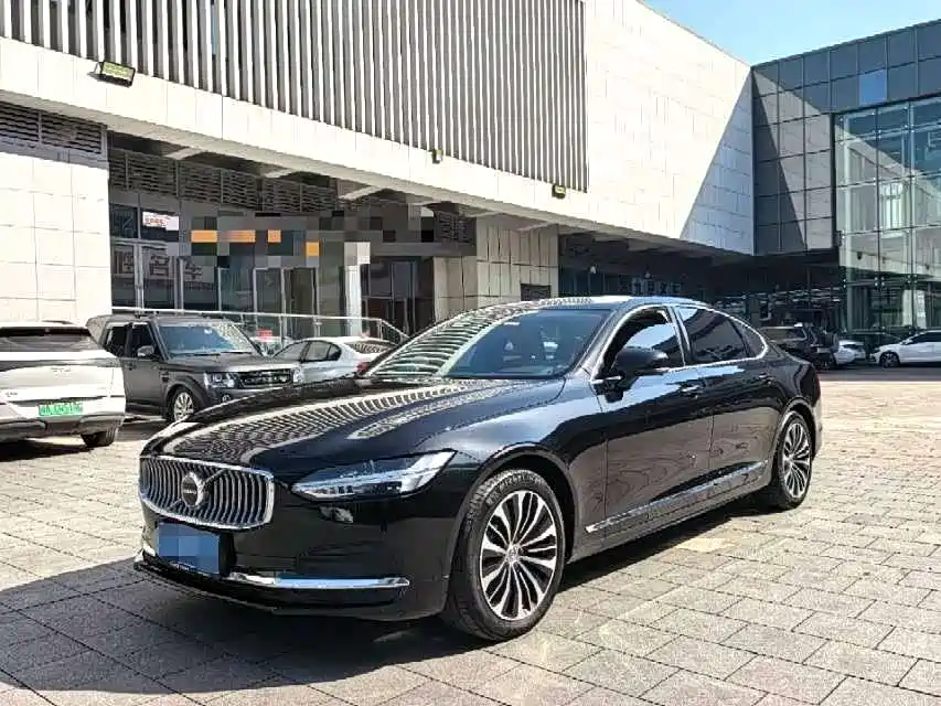 Volvo S90 2024