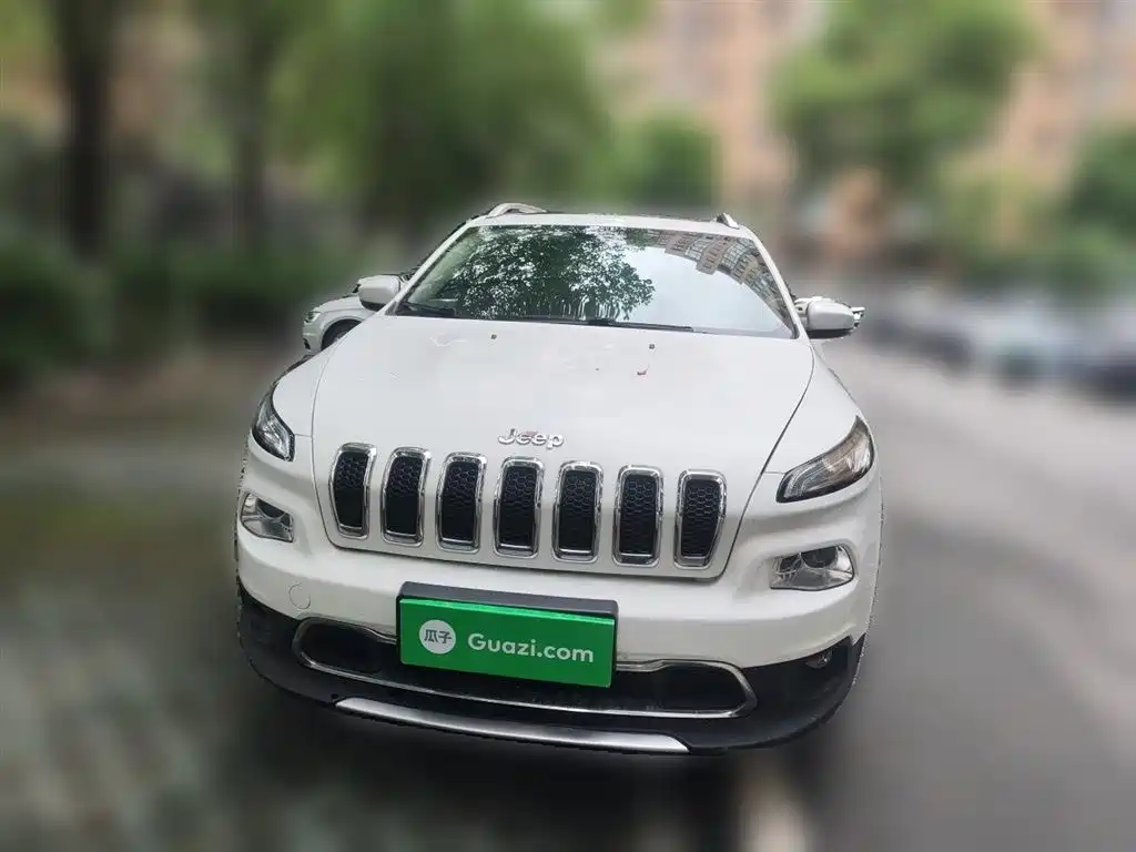 Jeep Cherokee 2018 — фото 23