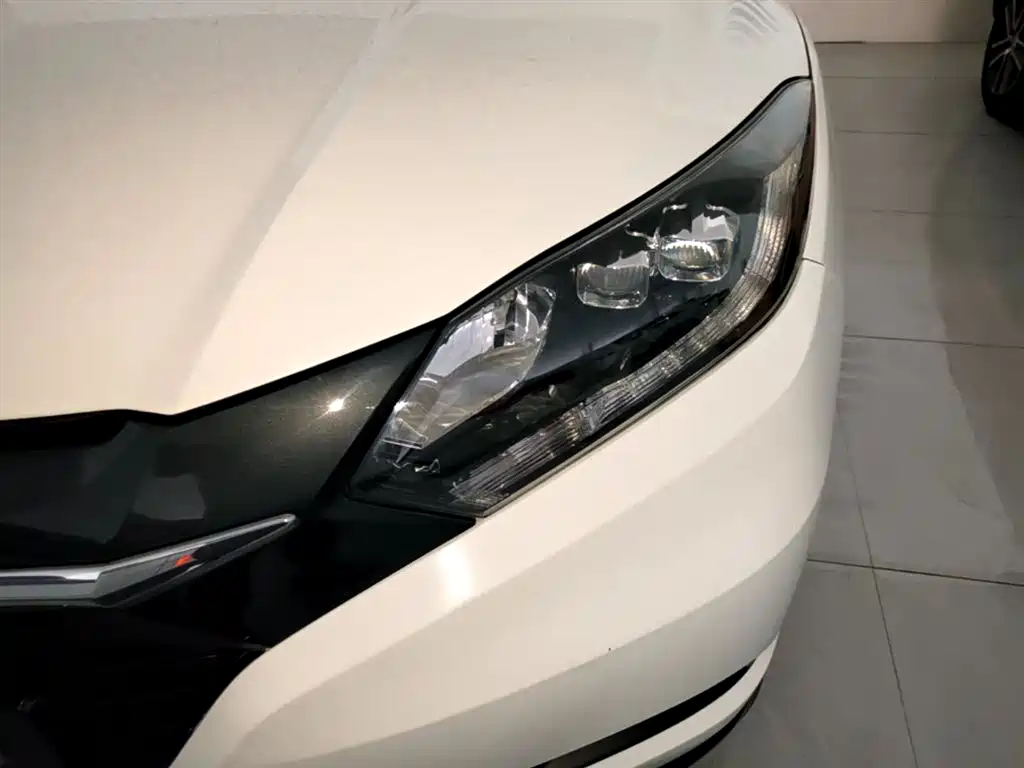 Honda Vezel 2019 — фото 24