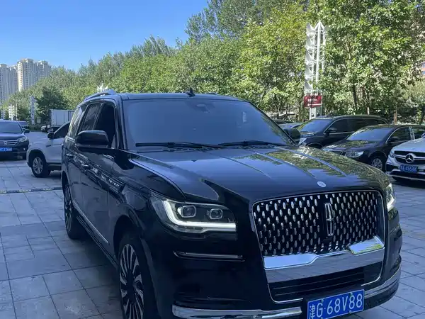 Lincoln Navigator 2023