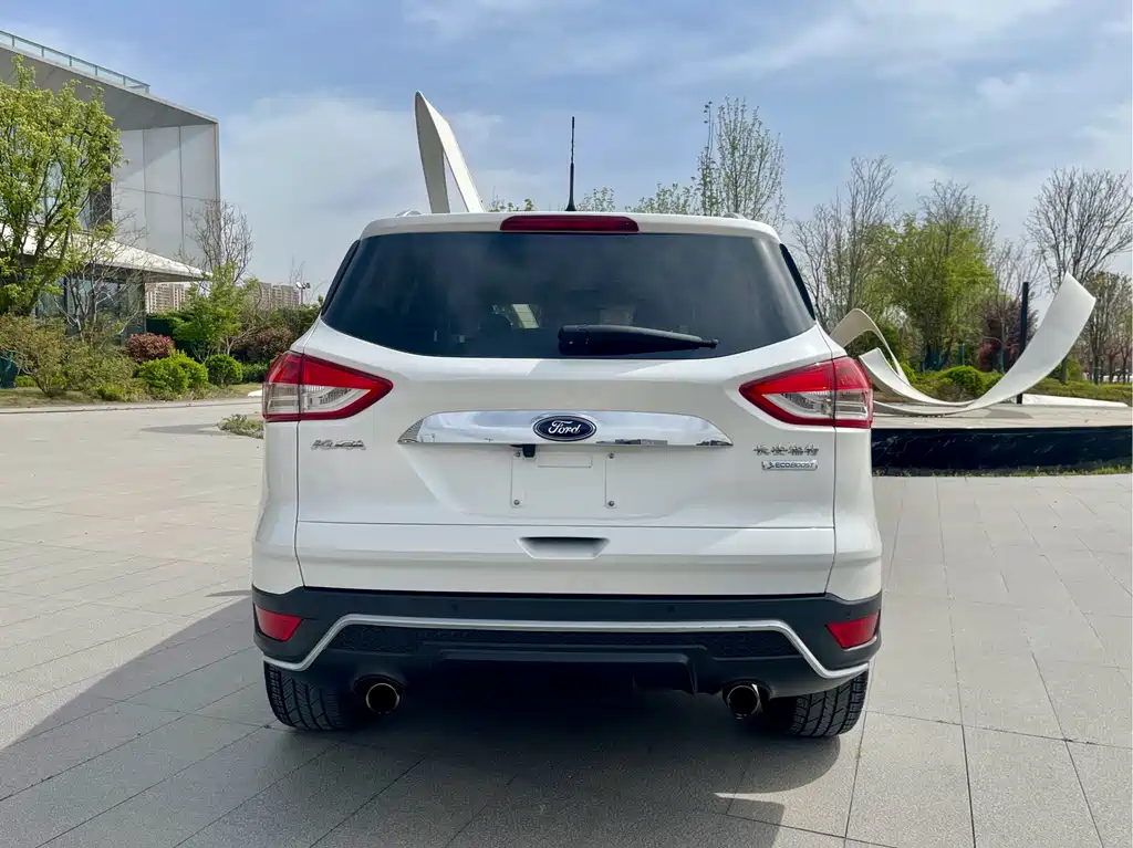 Ford Kuga 2016 — фото 18