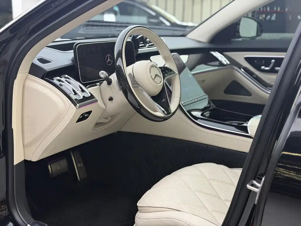 Mercedes-Benz Maybach S-Class 2025 — фото 4