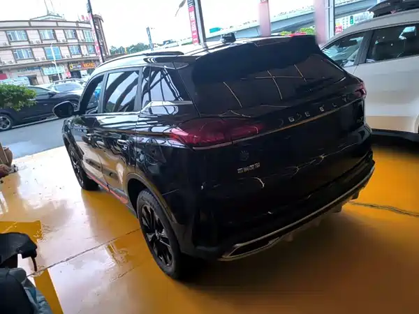 Geely Boyue 2022