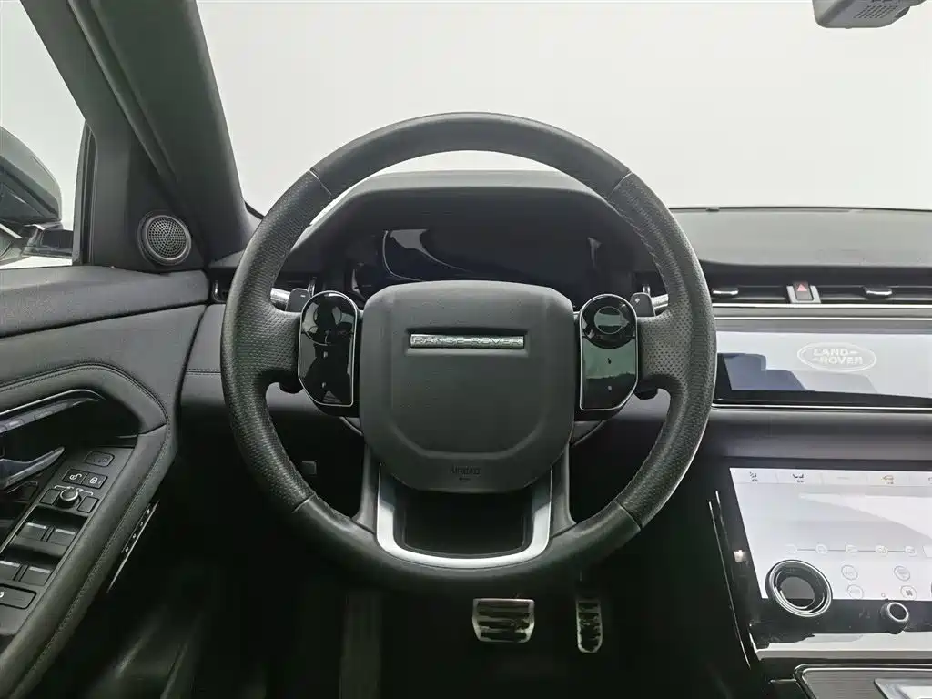 Land Rover Evoque 2021 — фото 11