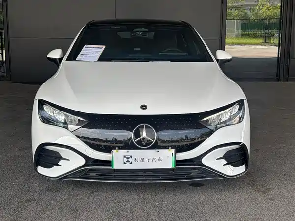 Mercedes-Benz EQE 2025