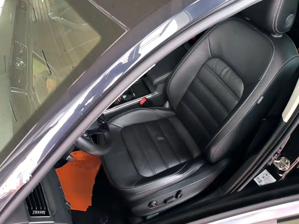 Volkswagen Passat 2019 — фото 15