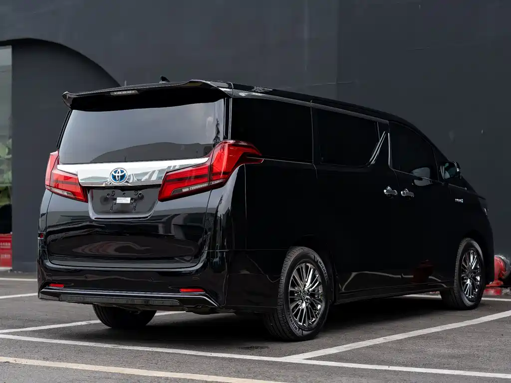 Toyota Alphard 2020 — фото 15
