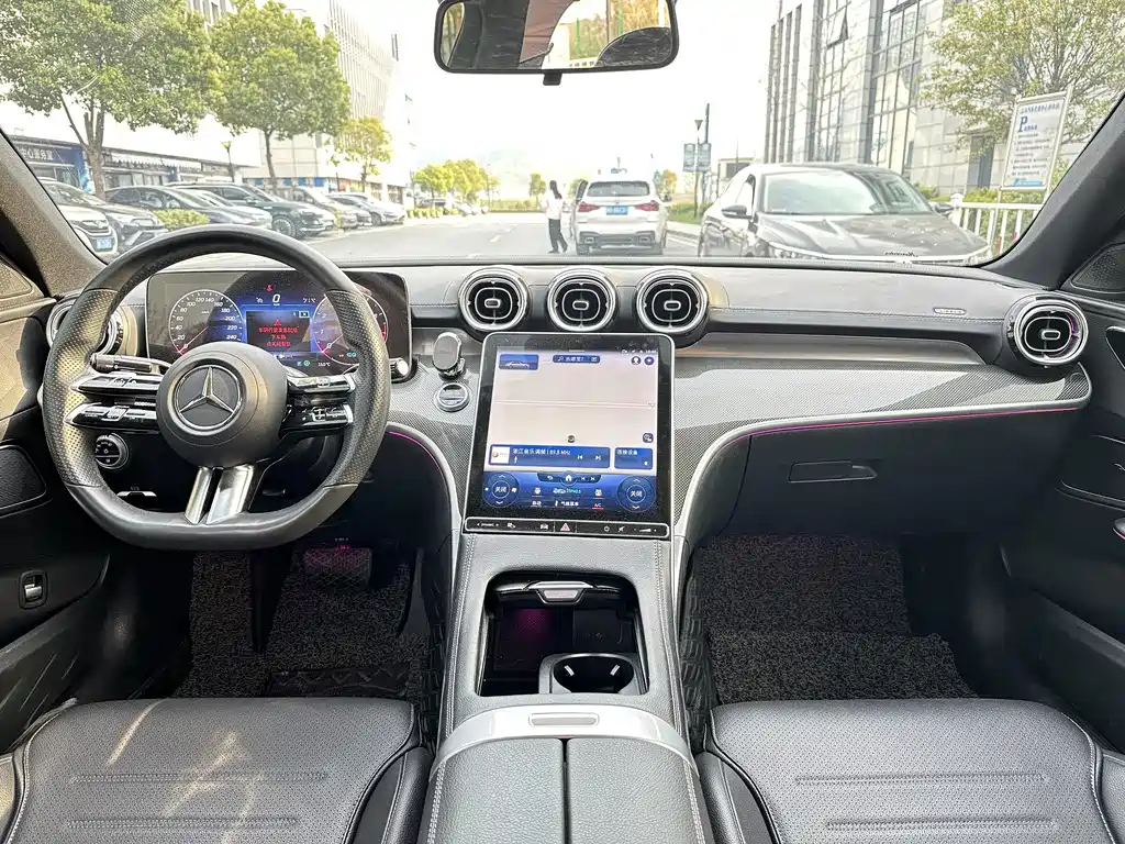Mercedes-Benz C-Class 2023 — фото 6