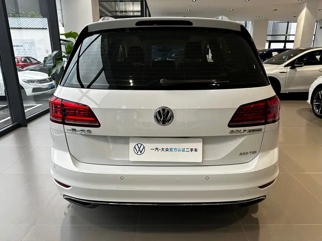 Volkswagen Golf Sportsvan 2020 — фото 4