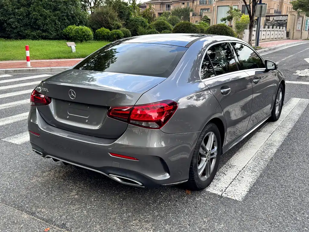 Mercedes-Benz A-Class 2022 — фото 7