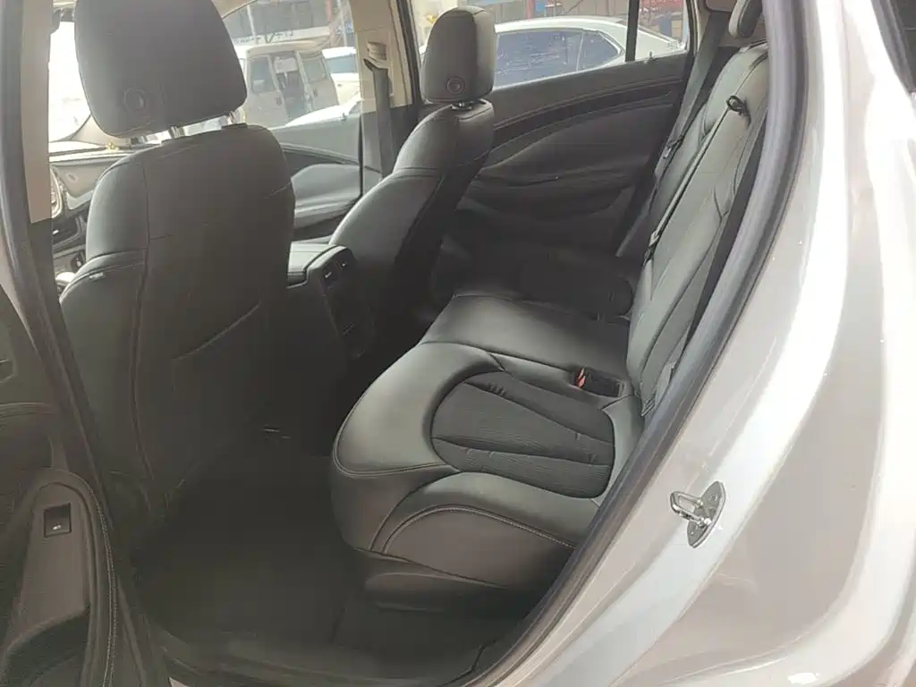 Buick Envision Plus 2016 — фото 17