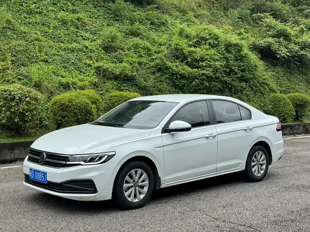 Volkswagen Bora 2021