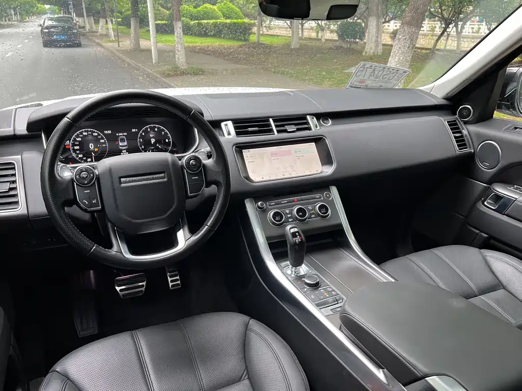 Land Rover Sport 2017 — фото 12