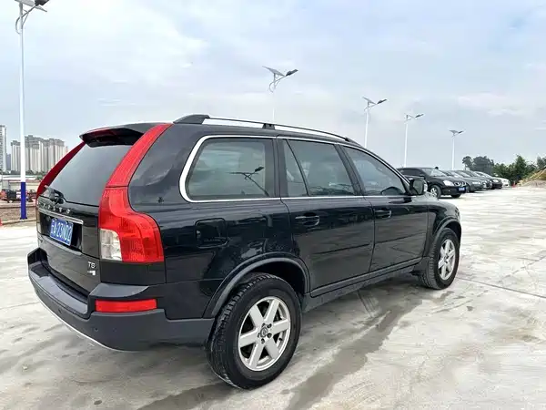 Volvo XC90 2011