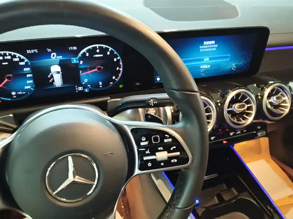 Mercedes-Benz GLB 2021 — фото 14