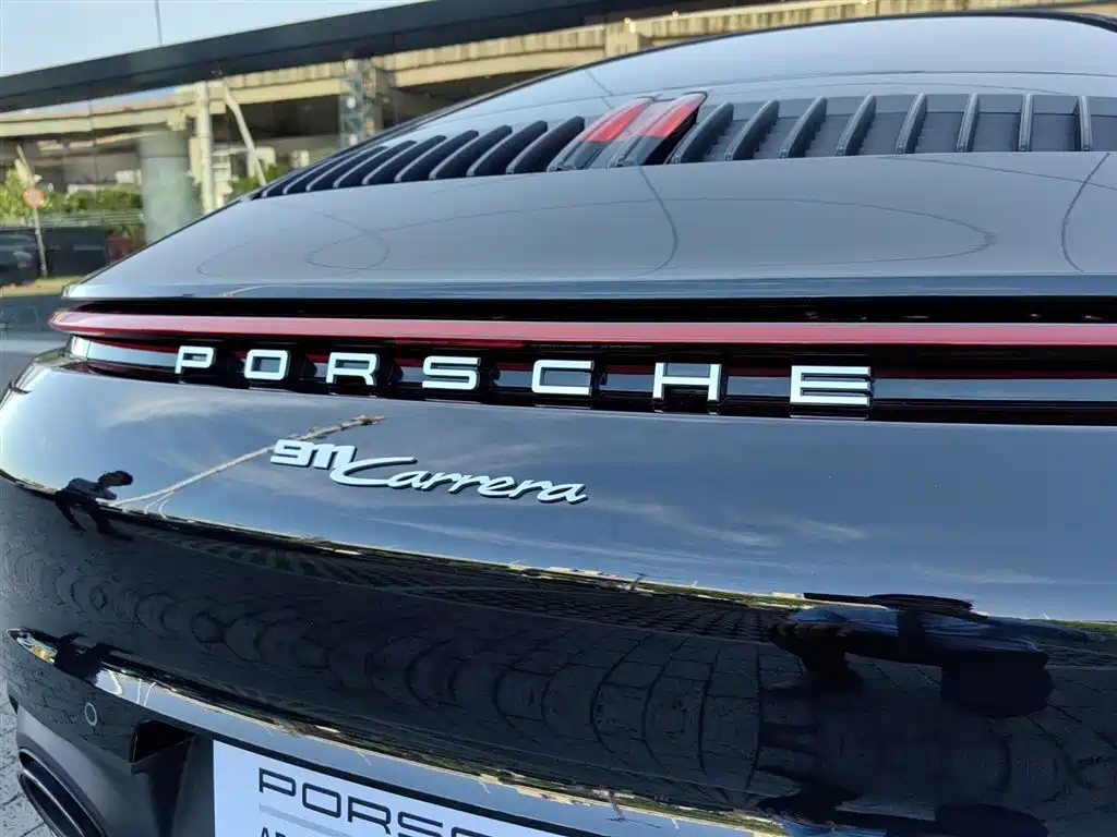 Porsche 911 2023 — фото 10