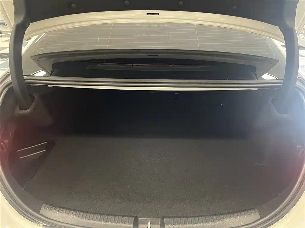 Mercedes-Benz C-Class New Energy 2023 — фото 20