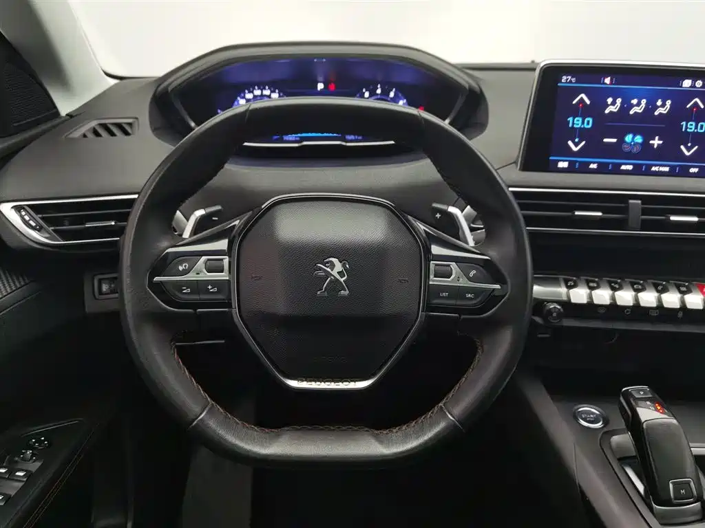 Peugeot 4008 2017 — фото 11