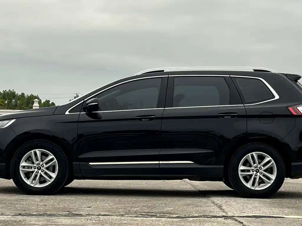 Ford Edge 2018 — фото 5
