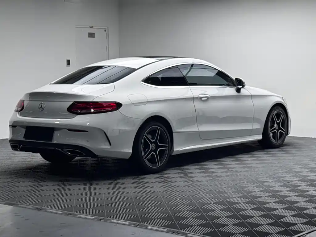 Mercedes-Benz C-Class 2020 — фото 9