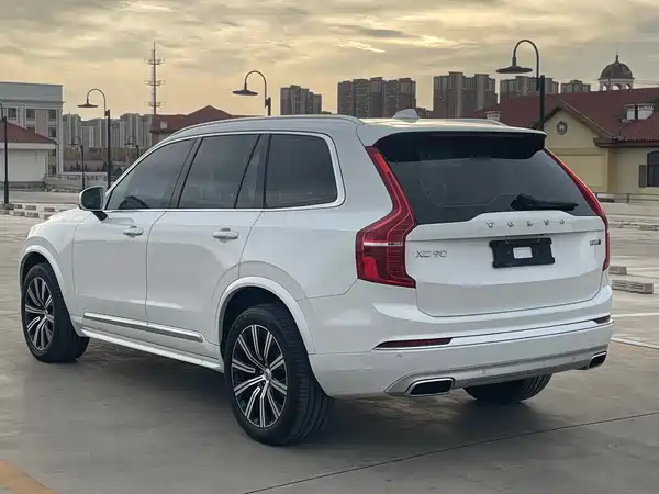 Volvo XC90 2021