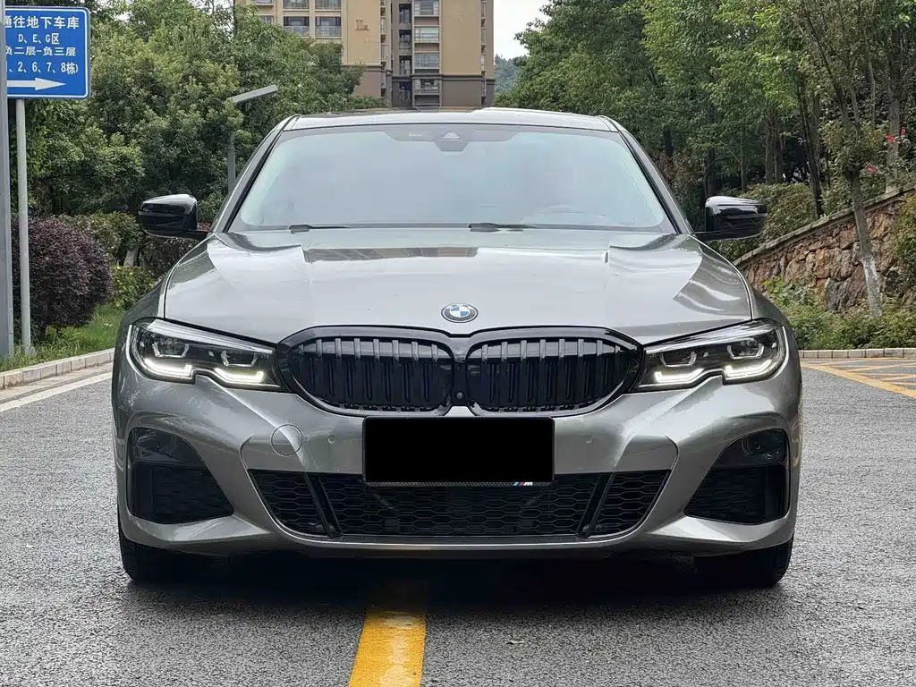 BMW 3 Series 2021